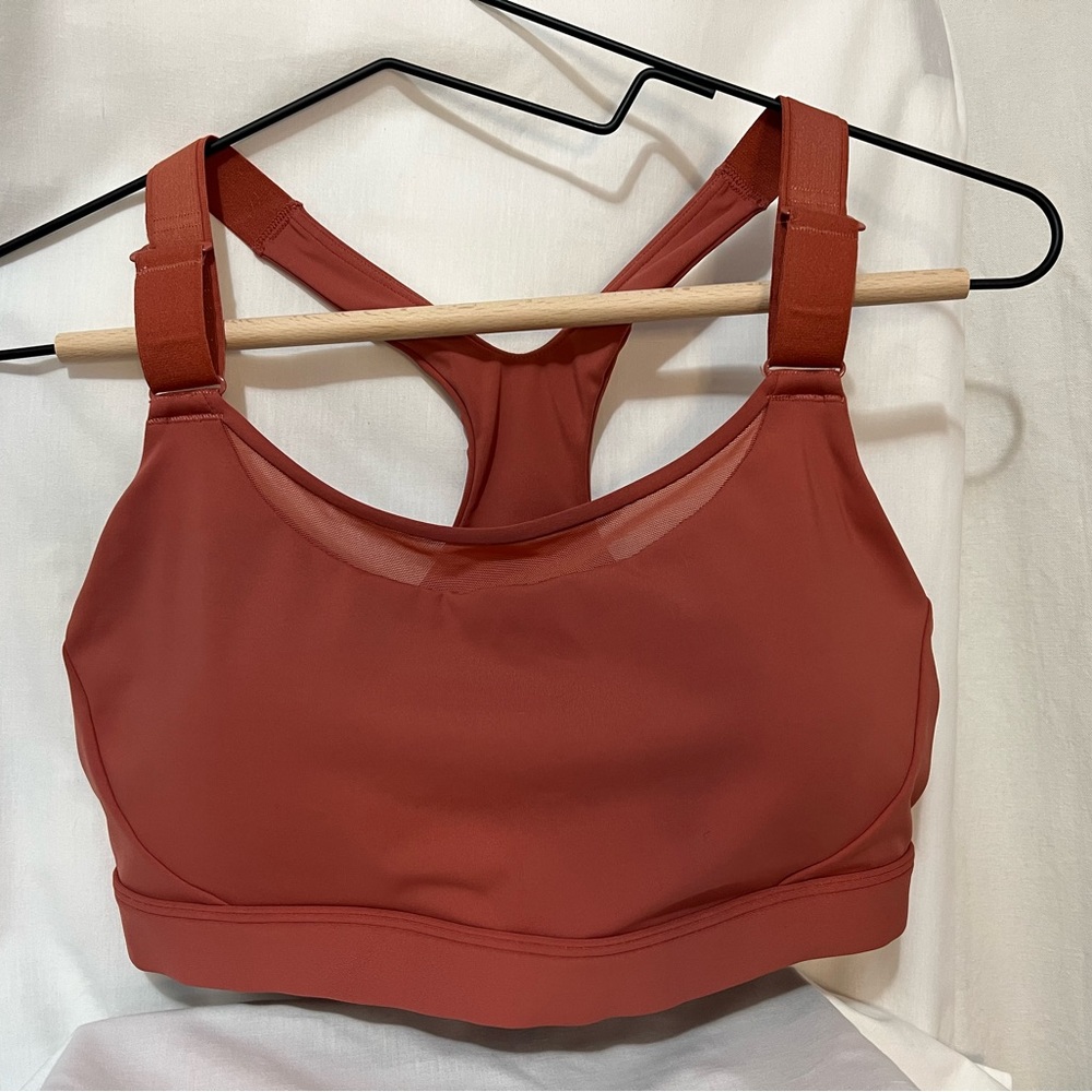 Athleta Ultimate Adjustable Bra